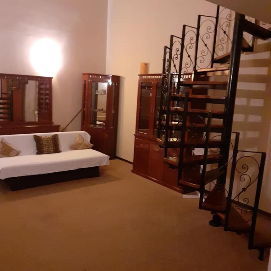 Hotel Lexus - Fost Cosmin Arad Bagian luar foto